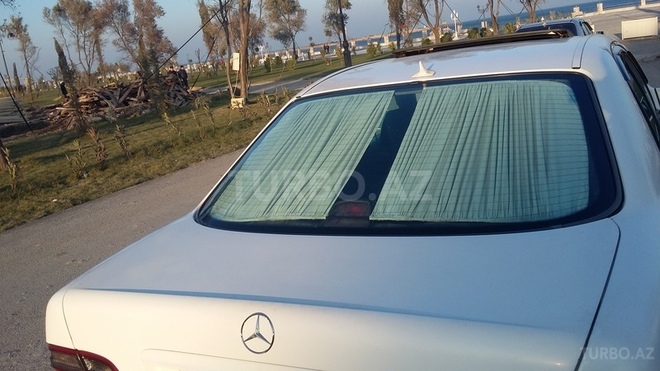 Mercedes E 230 1995, 350,638 km - 2.3 l - Sumqayıt