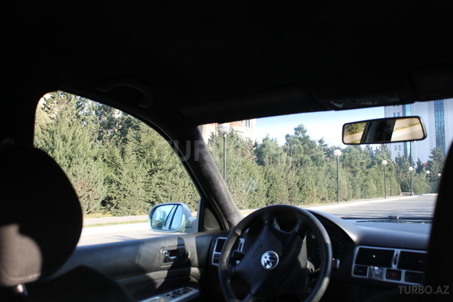 Volkswagen Golf 1999, 250,000 km - 1.8 л - Bakı
