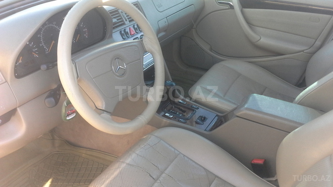 Mercedes C 230 1999, 210,000 km - 2.3 l - Bakı