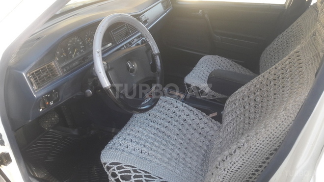 Mercedes 190 1990, 239,000 km - 2.0 l - Bakı