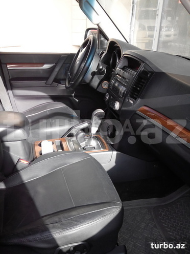 Mitsubishi Pajero 2007, 142,000 km - 3.0 л - Bakı