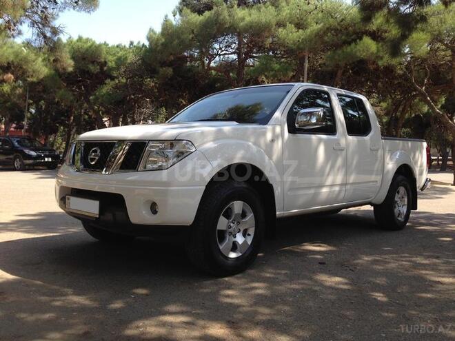 Nissan Navara 2014, 64,800 km - 2.5 л - Bakı