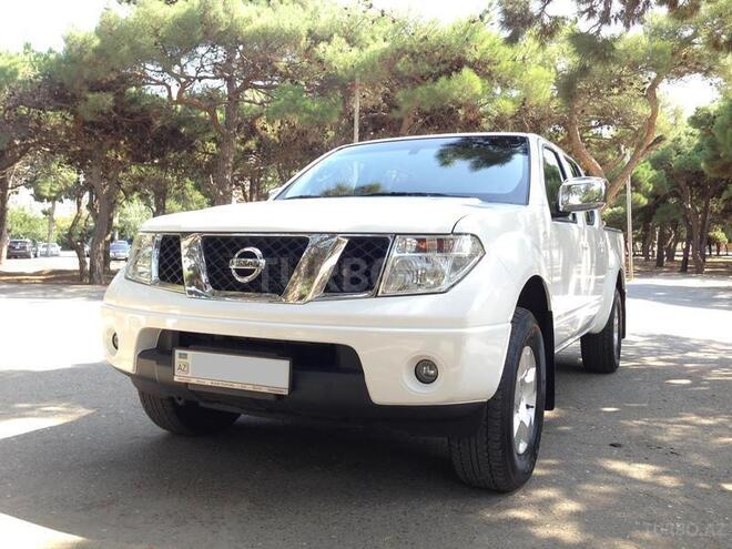 Nissan Navara 2014, 64,800 km - 2.5 л - Bakı