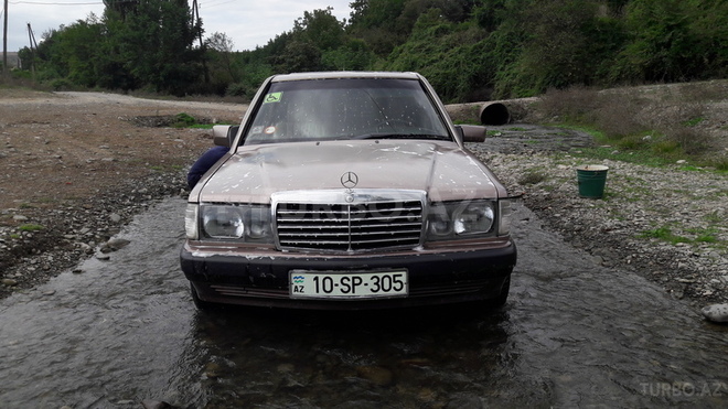 Mercedes 190 1993, 450,000 km - 2.3 l - Bakı