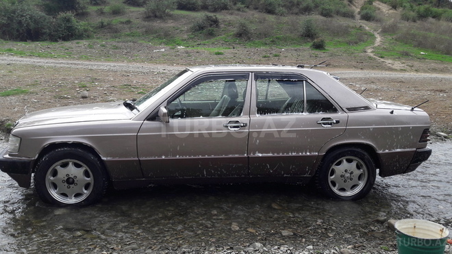 Mercedes 190 1993, 450,000 km - 2.3 l - Bakı