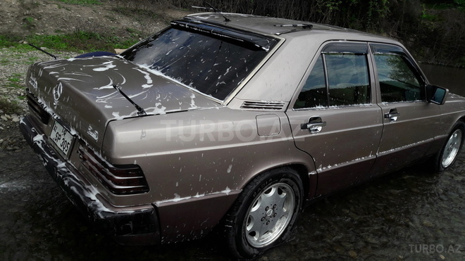Mercedes 190 1993, 450,000 km - 2.3 l - Bakı
