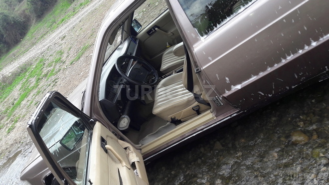 Mercedes 190 1993, 450,000 km - 2.3 l - Bakı
