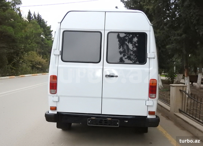 Mercedes 208 D 1995, 254,000 km - 2.0 л - Şirvan