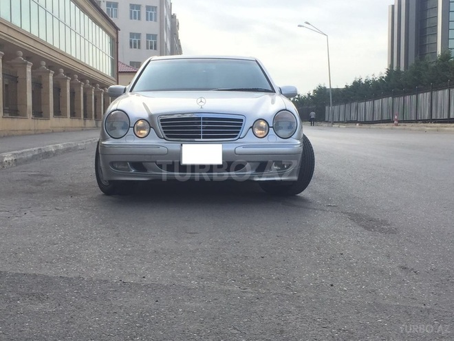 Mercedes E 240 2001, 242,000 km - 2.6 l - Bakı