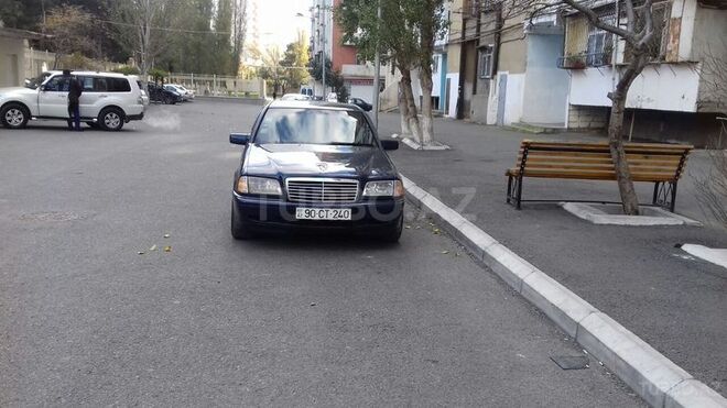 Mercedes C 240 1999, 308,000 km - 2.4 l - Bakı