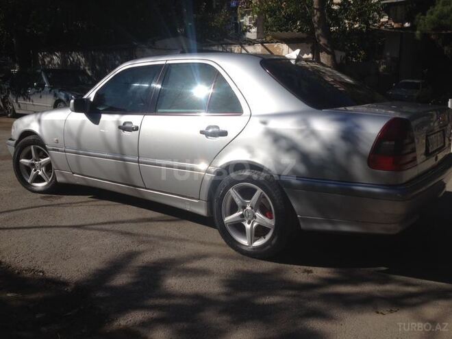Mercedes C 240 1998, 240,000 km - 2.4 l - Bakı