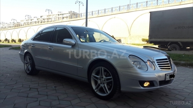 Mercedes E 220 2006, 186,000 km - 2.2 л - Bakı