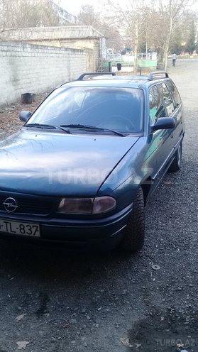 Opel Astra 1995, 400,000 km - 1.6 l - Mingəçevir
