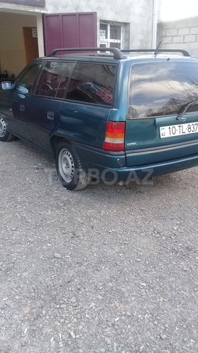 Opel Astra 1995, 400,000 km - 1.6 l - Mingəçevir