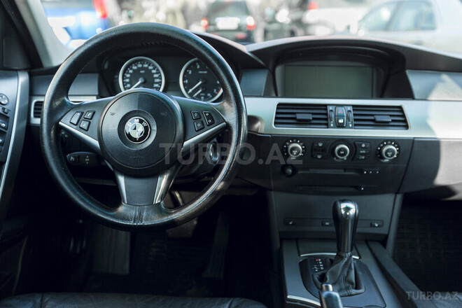 BMW 525 2004, 242,585 km - 2.5 l - Bakı
