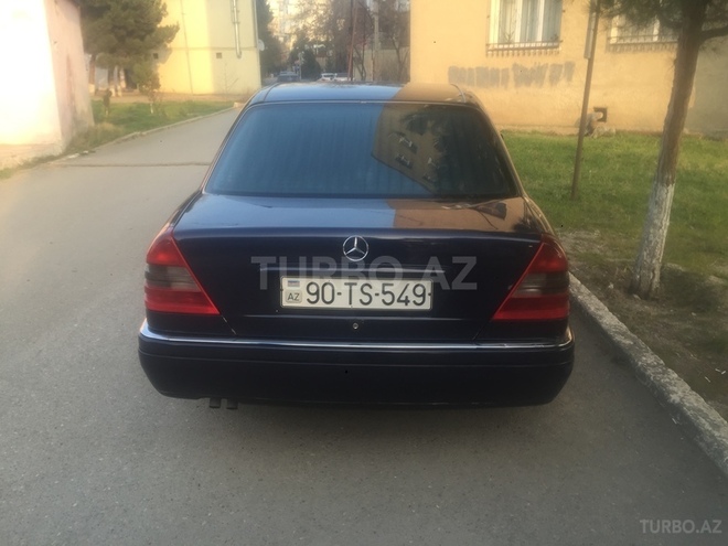 Mercedes C 220 1996, 325,000 km - 2.2 l - Sumqayıt