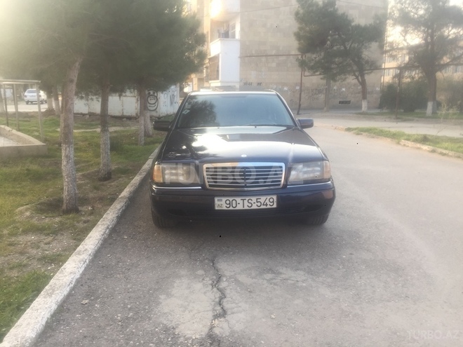 Mercedes C 220 1996, 325,000 km - 2.2 l - Sumqayıt