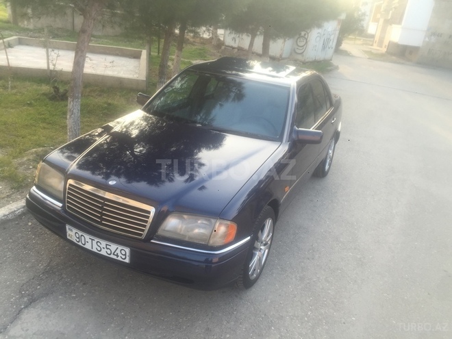 Mercedes C 220 1996, 325,000 km - 2.2 l - Sumqayıt