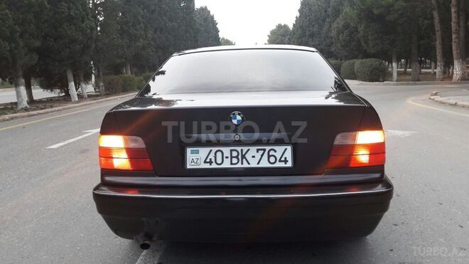 BMW 318 1993, 250,000 km - 1.8 l - Sumqayıt