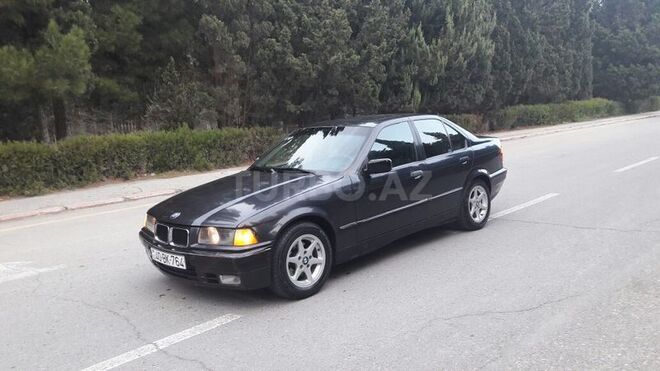 BMW 318 1993, 250,000 km - 1.8 l - Sumqayıt