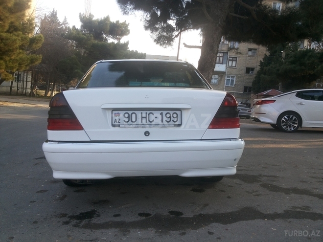 Mercedes C 240 1997, 263,000 km - 2.4 l - Bakı