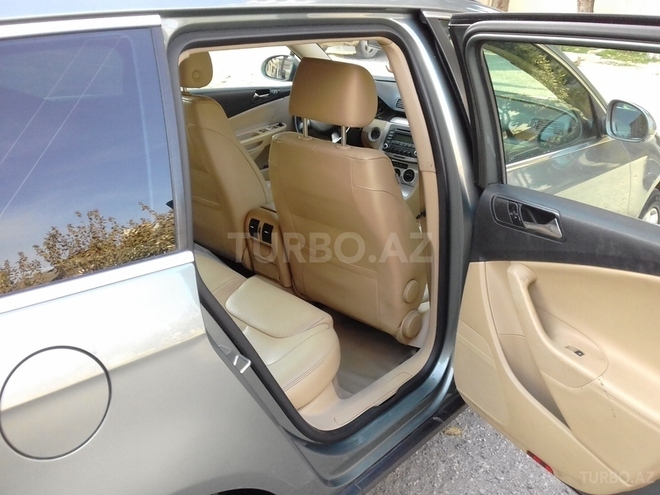 Volkswagen Passat 2006, 219,000 km - 2.0 l - Bakı