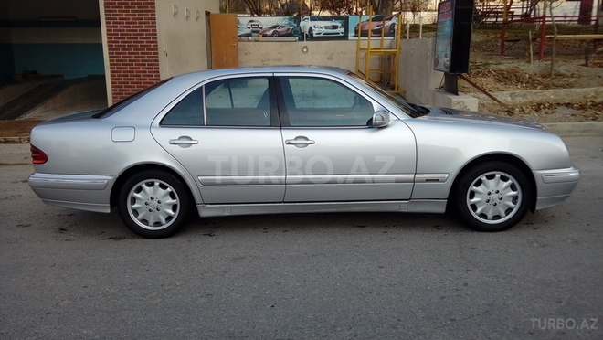 Mercedes E 240 2001, 240,000 km - 2.6 l - Bakı