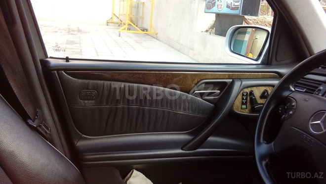 Mercedes E 240 2001, 240,000 km - 2.6 l - Bakı