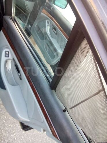 BMW 523 1997, 361,000 km - 2.5 l - Bakı
