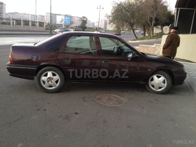 Opel Vectra 1995, 304,723 km - 2.0 л - Bakı