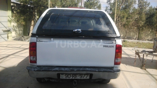 Toyota Hilux 2009, 165,000 km - 2.5 л - Bakı