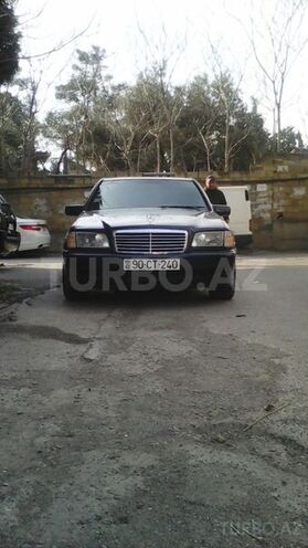 Mercedes E 240 1999, 307,000 km - 2.4 l - Bakı