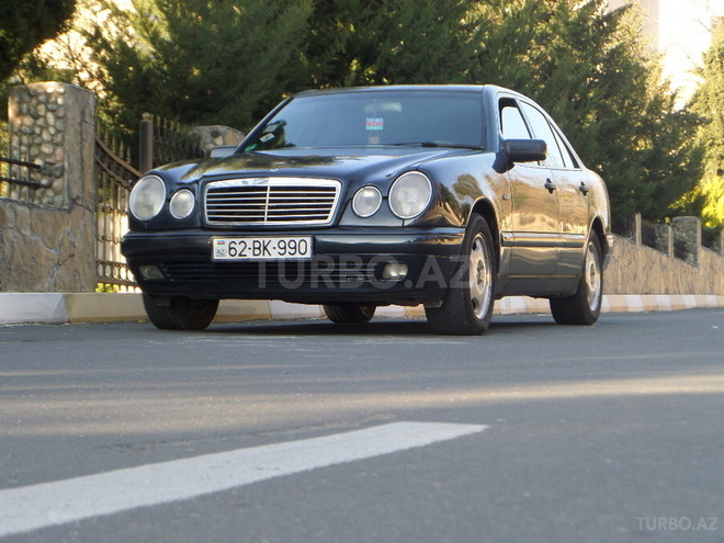 Mercedes E 280 1998, 269,618 km - 2.8 l - Zaqatala