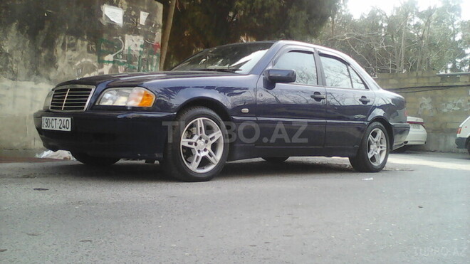 Mercedes C 240 1999, 302,000 km - 2.4 l - Bakı