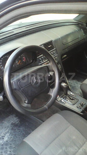 Mercedes C 240 1999, 302,000 km - 2.4 l - Bakı