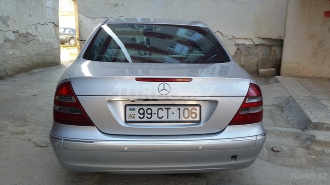 Mercedes E 220 2003, 275,000 km - 2.1 л - Şamaxı