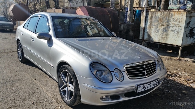 Mercedes E 220 2003, 275,000 km - 2.1 л - Şamaxı