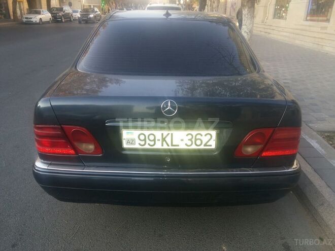 Mercedes E 200 1997, 235,000 km - 2.0 l - Bakı