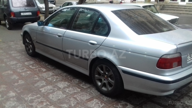 BMW 528 1996, 350,000 km - 2.8 l - Bakı