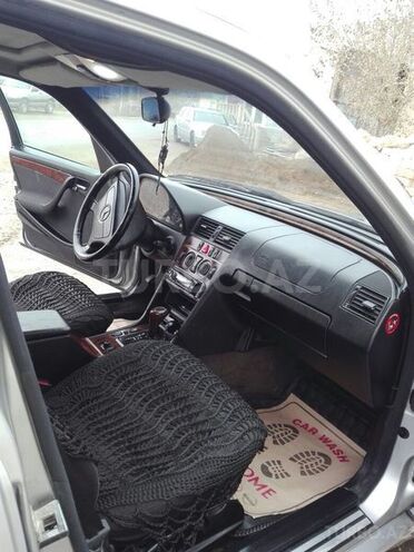 Mercedes C 180 1997, 256,000 km - 1.8 л - Bakı