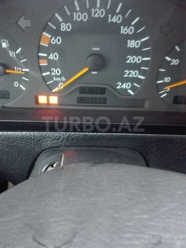 Mercedes C 180 1997, 256,000 km - 1.8 л - Bakı