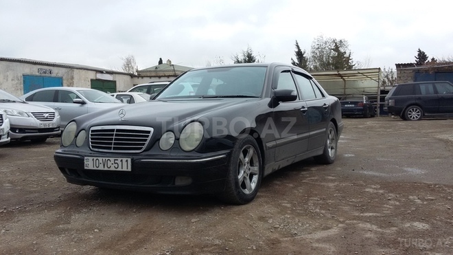 Mercedes E 220 2001, 358,000 km - 2.2 l - Bakı