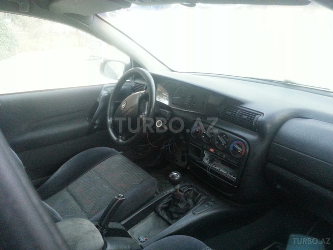 Opel Omega 1997, 220,000 km - 2.0 l - Bakı