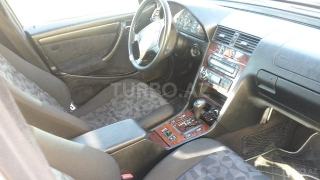 Mercedes C 200 1998, 245,000 km - 2.0 л - Şəki