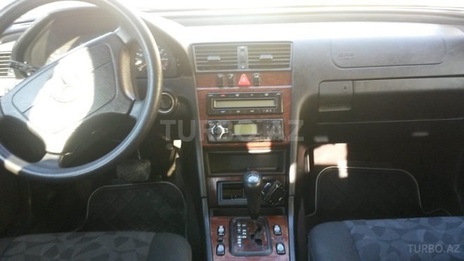 Mercedes C 200 1998, 245,000 km - 2.0 л - Şəki