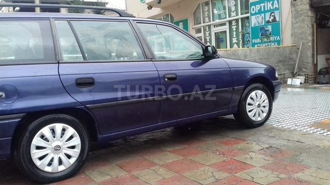 Opel Astra 1997, 290,100 km - 1.6 l - Bakı