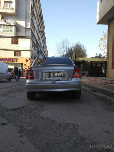 Opel Astra 1999, 200,000 km - 1.6 л - Bakı