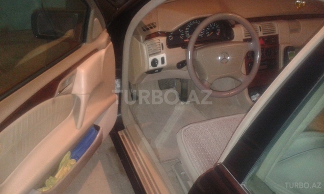 Mercedes E 280 1999, 275,000 km - 2.8 л - Mingəçevir