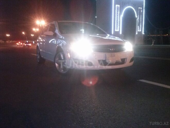Opel Astra 2007, 175,000 km - 1.8 л - Sumqayıt