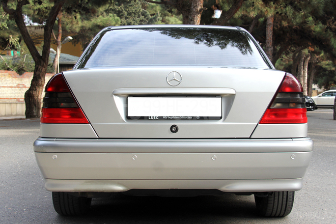Mercedes C 180 1998, 122,360 km - 1.8 l - Bakı